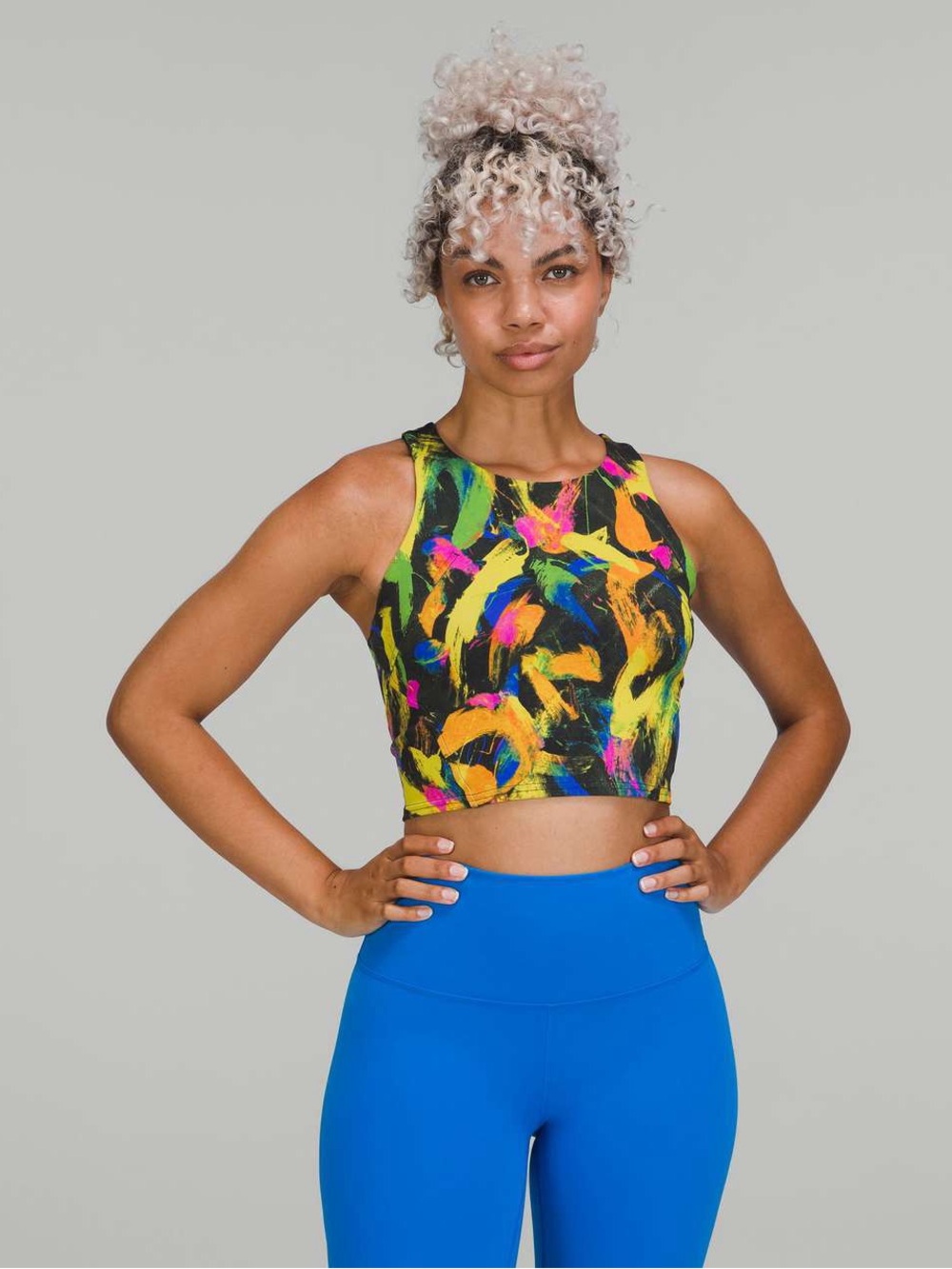 052. Lululemon Invigorate Training Tank Top
Undertone Black Multi size 6